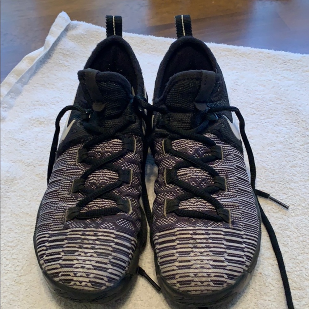 KD’s Kids size 4
